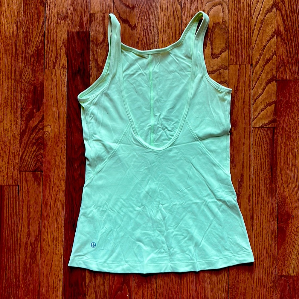 Lululemon Tank size 6 lime green color